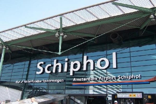 Polak na Schiphol z narkotykami